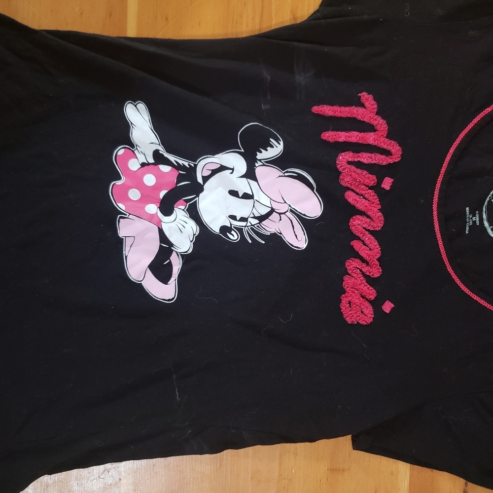 Disney mini mouse shirt